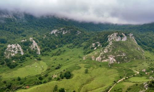 como llegar a los picos de europa leona